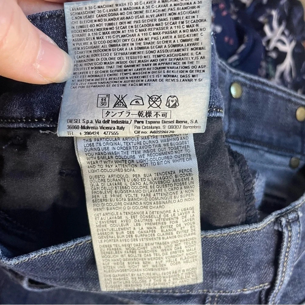 Diesel Jeans, 24 - Picture 7 of 9